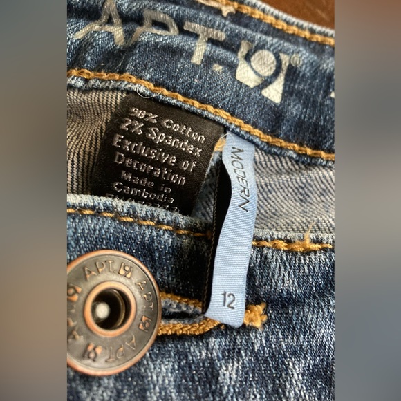 Ladies Size 12 Apt.9 Modern Straight Crop Capris - Picture 16 of 16